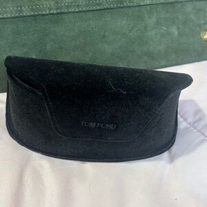 TOM FORD Sunglasses‎ Case Velvet Clam Shell Magnetic Close Black with cloth